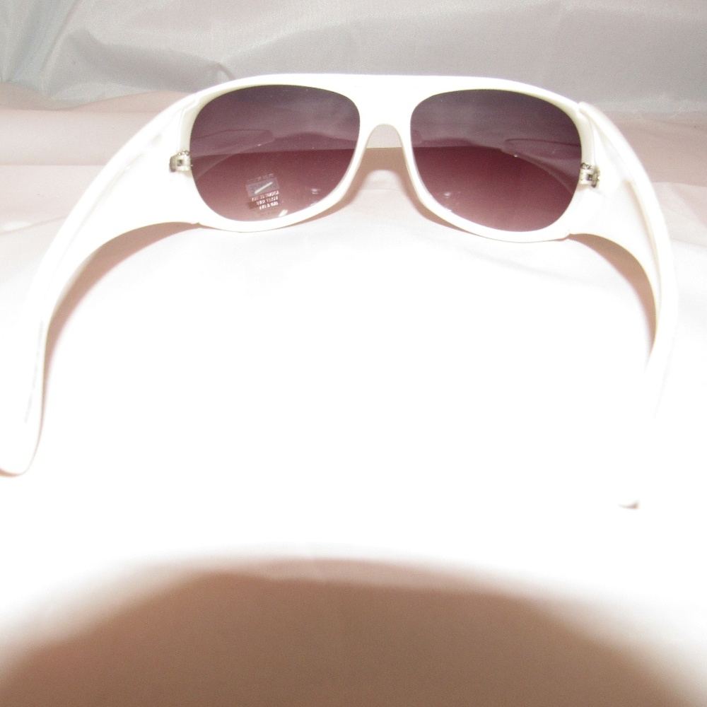 Fancy White Sunglasses Wide Temple Arm NEW - Picture 4 of 5
